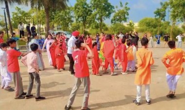 दिव्यरूपेण गरबा कन्या पूजन कन्या भोज का भव्य आयोजन किया प्रत्युषा फाउंडेशन ने