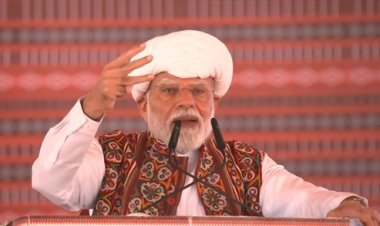 पीएम किसान सम्मान निधि जारी कर विपक्ष पर बरसे पीएम मोदी: संकट में फैलाई जा रही अफवाहें