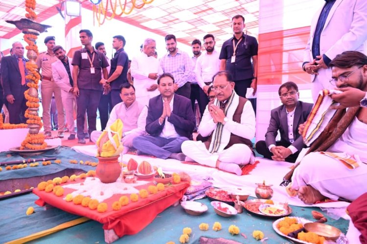 3,500 लोगों को मिलेगा रोजगार, नवा रायपुर में स्थापित होगी प्रदेश की पहली कंज्यूमर इलेक्ट्रॉनिक्स मैन्युफैक्चरिंग इकाई  मुख्यमंत्री श्री विष्णु देव साय की उपस्थिति में यश फैन्स की नई औद्योगिक इकाई का भूमिपूजन